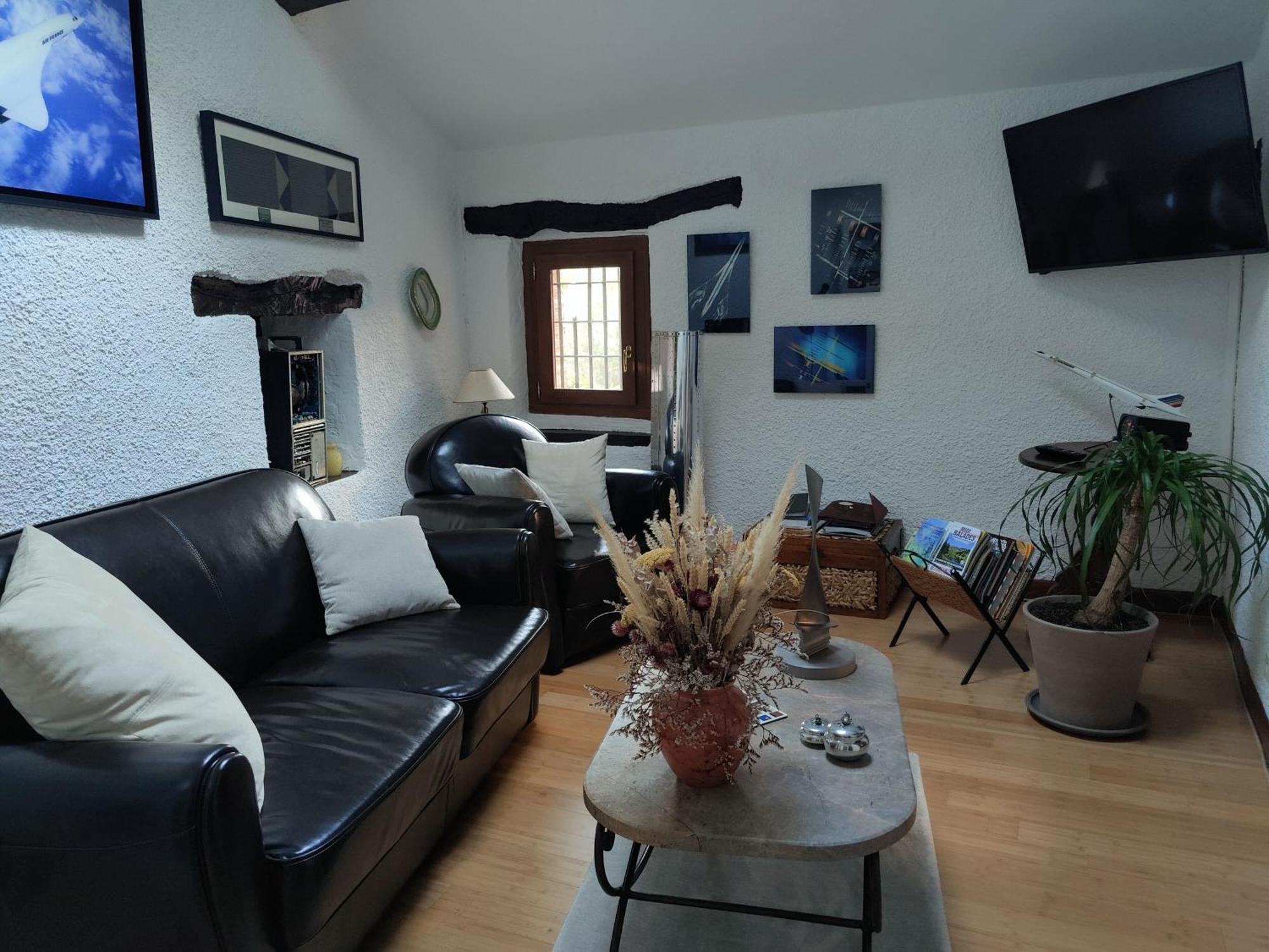 Mas Peu Del Causse Bed & Breakfast Thuir Luaran gambar